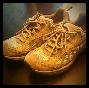 Merrell Women's Hiking Shoes - 6.5 - Dessert Sand